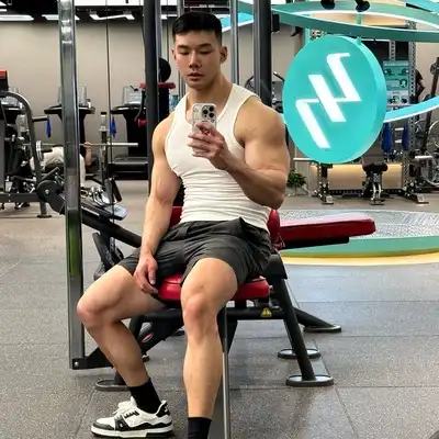 袁昊龙